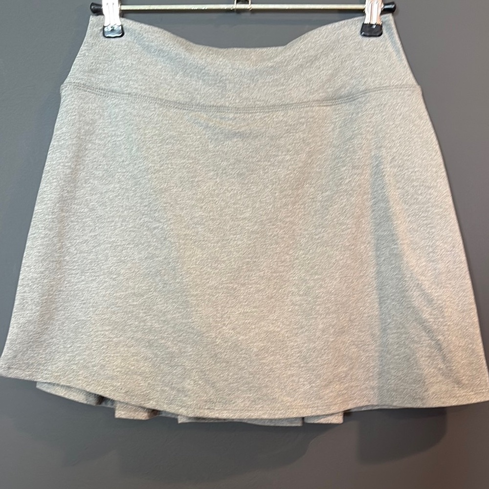 Zobha medium gray skort